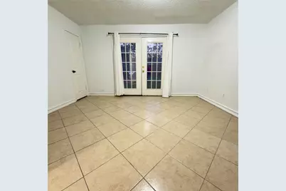 6406 Tall Willow Drive, Houston, TX 77088 - Photo 9