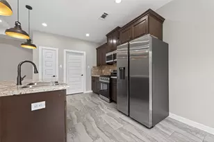 1107 Lyle W Ave, Cleveland, TX 77327 - Photo 37