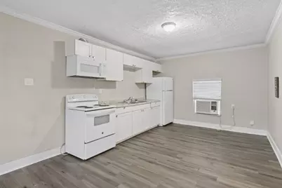 1709 W 4th Street #1709, Freeport, TX 77541 - Photo 7