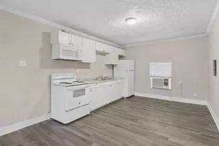 1709 W 4th St, Freeport, TX 77541 - Photo 7