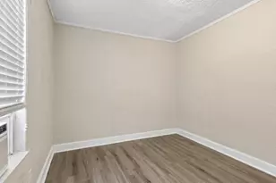 1709 W 4th St, Freeport, TX 77541 - Photo 13