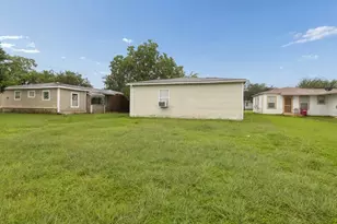 1709 W 4th St, Freeport, TX 77541 - Photo 15