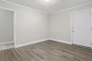 1709 W 4th St, Freeport, TX 77541 - Photo 3