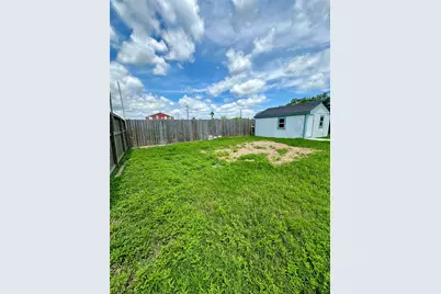 1402 Avenue K, San Leon, TX 77539 - Photo 15