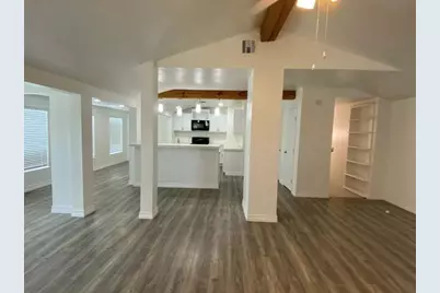 1402 Avenue K, San Leon, TX 77539 - Photo 5
