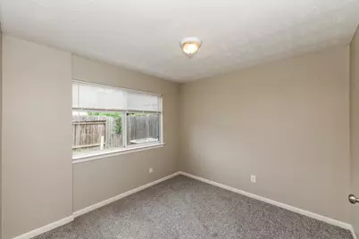814 Forest Ivy Lane, Houston, TX 77067 - Photo 15