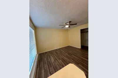 3919 Fairmont Parkway #200, Pasadena, TX 77504 - Photo 11