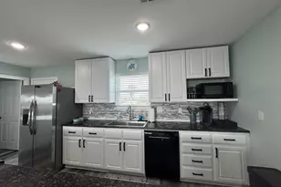 1118 County Rd 204, Sargent, TX 77414 - Photo 11