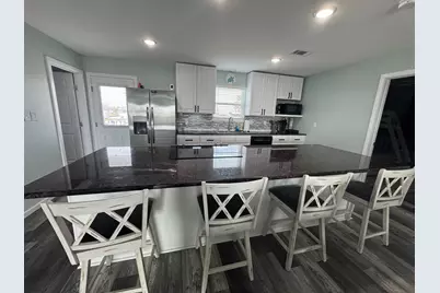 1118 County Road 204, Sargent, TX 77414 - Photo 9