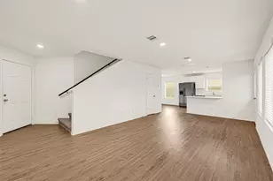 4118 Saw Mill Peak Ln, Baytown, TX 77521 - Photo 9