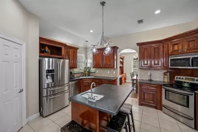 303 Beaumont Drive, Magnolia, TX 77354 - Photo 11
