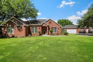 303 Beaumont Dr, Magnolia, TX 77354 - Photo 1