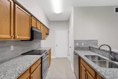7392 Regency Square Court #7392, Houston, TX 77036 - Photo 9