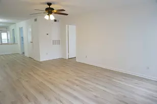 7400 Bellerive Dr, Houston, TX 77036 - Photo 7