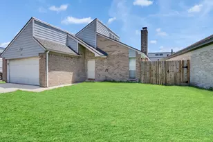 4411 Yupon Ridge Dr, Houston, TX 77072 - Photo 3