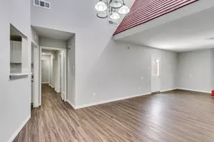 4411 Yupon Ridge Dr, Houston, TX 77072 - Photo 9