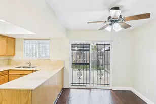 6416 Bankside Dr, Houston, TX 77096 - Photo 5