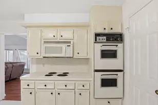 1 Wellington Park, Baytown, TX 77520 - Photo 11