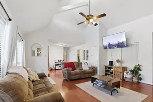 1 Wellington Park, Baytown, TX 77520 - Photo 5