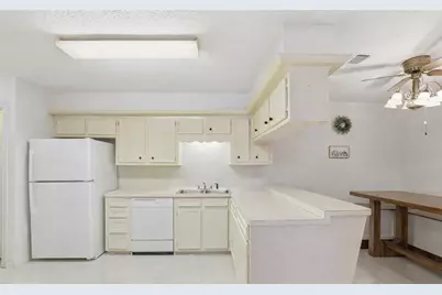 1 Wellington Park, Baytown, TX 77520 - Photo 9