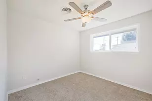 802 Wright St, El Campo, TX 77437 - Photo 15