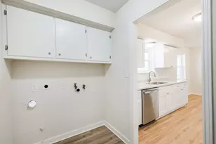 802 Wright St, El Campo, TX 77437 - Photo 25