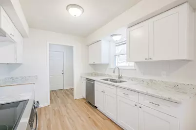 802 Wright Street, El Campo, TX 77437 - Photo 11