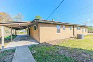 802 Wright St, El Campo, TX 77437 - Photo 39