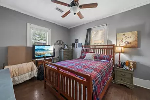 908 Sam Houston Ave, Huntsville, TX 77320 - Photo 7