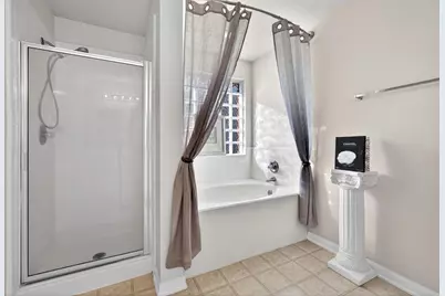 1255 Bartlett Cove Drive, Houston, TX 77067 - Photo 7