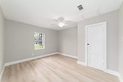 1416 E Avenue B, Bay City, TX 77414 - Photo 13