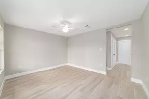 1416 E Ave B, Bay City, TX 77414 - Photo 21