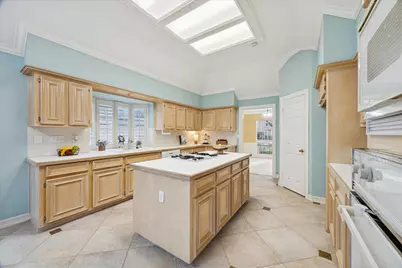 2021 Castlewind Court, League City, TX 77573 - Photo 15