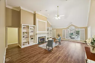 2021 Castlewind Ct, League City, TX 77573 - Photo 9