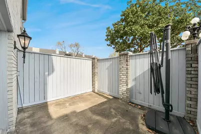 554 Wilcrest Drive #554, Houston, TX 77042 - Photo 11