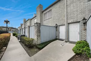 554 Wilcrest Dr, Houston, TX 77042 - Photo 25