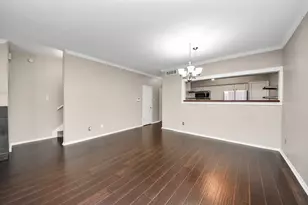 554 Wilcrest Dr, Houston, TX 77042 - Photo 7