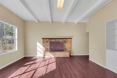 758 S Jefferson Street, La Grange, TX 78945 - Photo 11