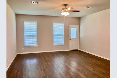 4219 W Bayou Maison Circle, Dickinson, TX 77539 - Photo 5