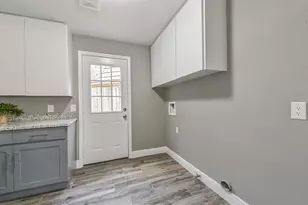 211 Big Hollow Ln, Houston, TX 77042 - Photo 29