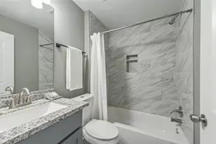 211 Big Hollow Ln, Houston, TX 77042 - Photo 27