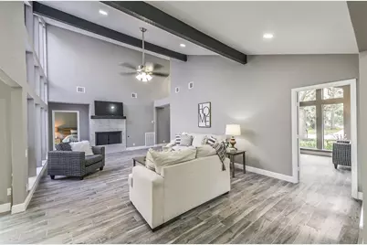 211 Big Hollow Lane, Houston, TX 77042 - Photo 9