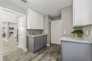 211 Big Hollow Ln, Houston, TX 77042 - Photo 27