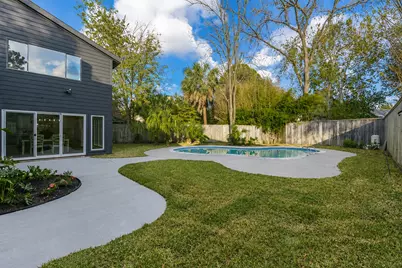 211 Big Hollow Lane, Houston, TX 77042 - Photo 35