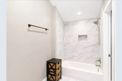 211 Big Hollow Lane, Houston, TX 77042 - Photo 33