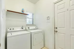 201 N Golden Oak Dr, Texas City, TX 77591 - Photo 15