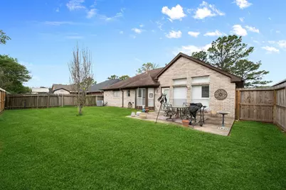 1122 Glenmeadows Drive, La Porte, TX 77571 - Photo 5