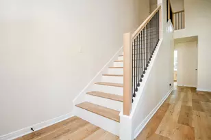 21 Edgewood Forest Ct, The Woodlands, TX 77381 - Photo 7