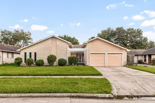 9232 Vickijohn Dr, Houston, TX 77031 - Photo 1