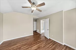 13470 Miller Ln, Willis, TX 77318 - Photo 9